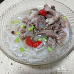 家常簡(jiǎn)易牛肉湯 暖身暖心的美味